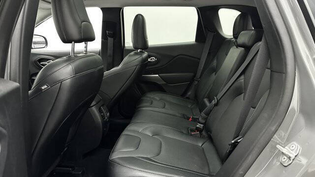 2022 Jeep Cherokee Latitude Lux