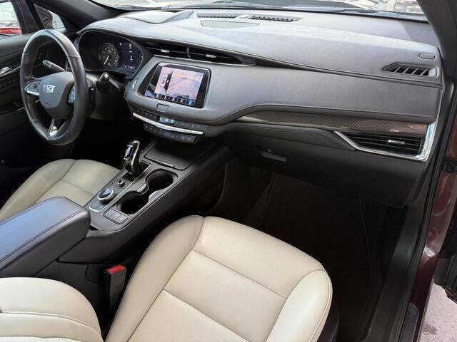 2023 Cadillac XT4 Sport