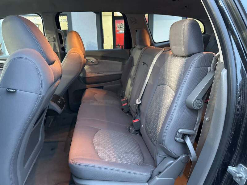 2010 Chevrolet Traverse LT