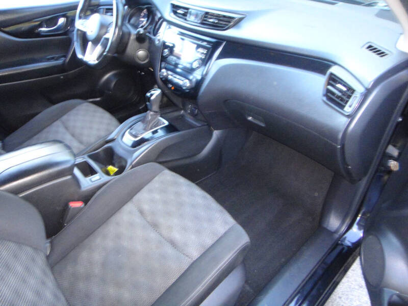 2018 Nissan Rogue Sport SV