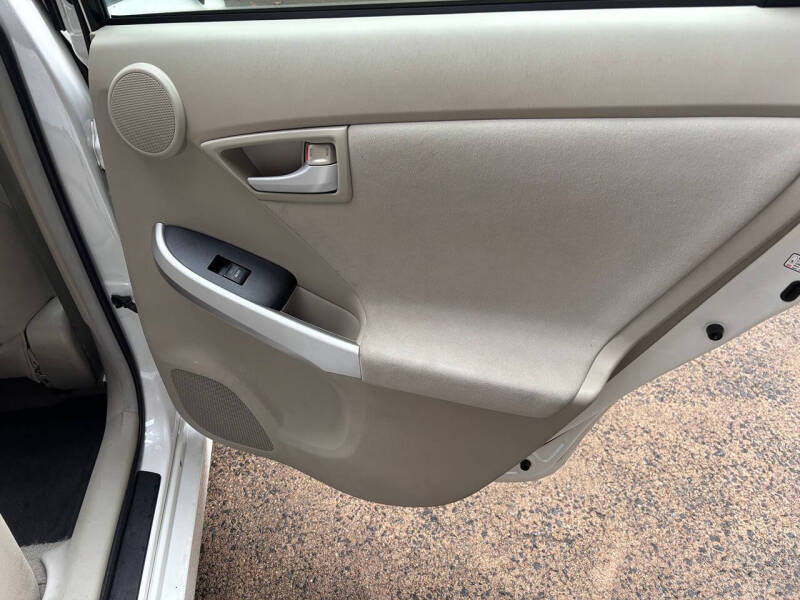 2010 Toyota Prius II