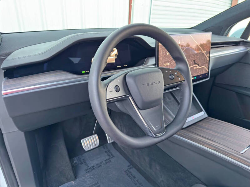 2023 Tesla Model X Standard Range