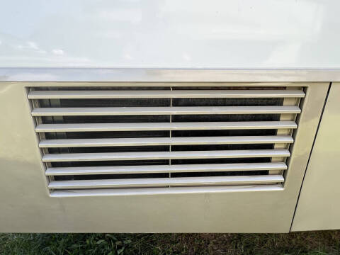 2001 Winnebago Journey 36L