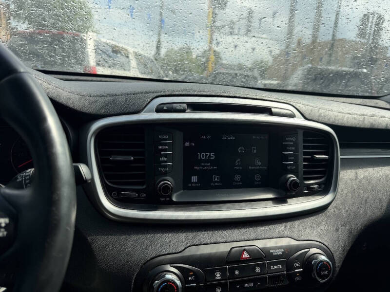 2018 Kia Sorento LX