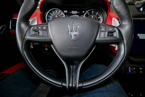 2022 Maserati Ghibli Modena Q4