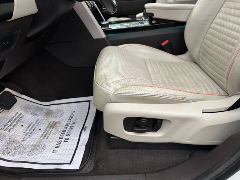 2017 Land Rover Discovery HSE Luxury