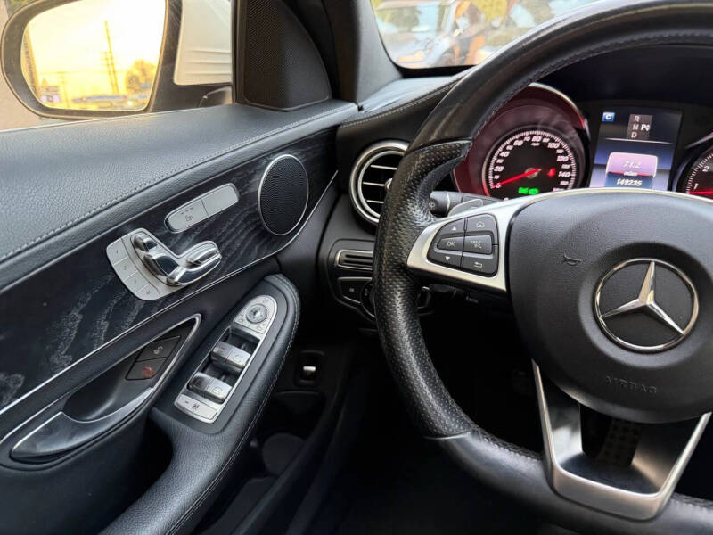 2016 Mercedes-Benz C-Class