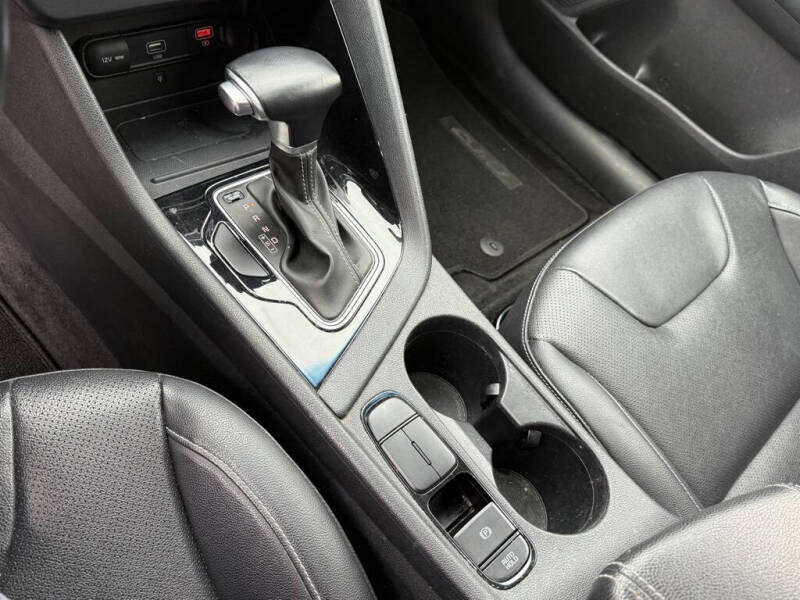 2022 Kia Niro Touring Special Edition