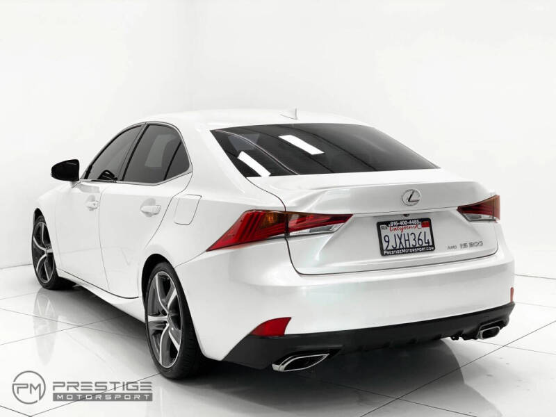 2017 Lexus IS 300