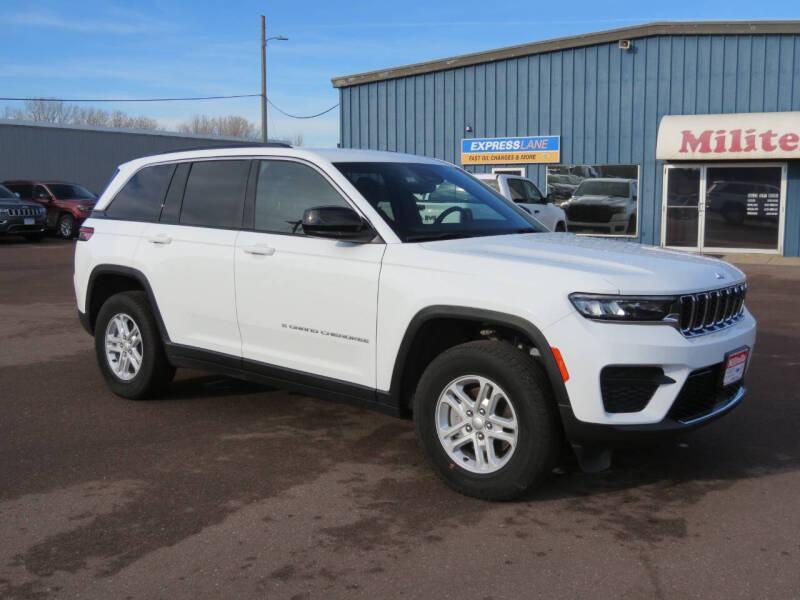2024 Jeep Grand Cherokee Laredo