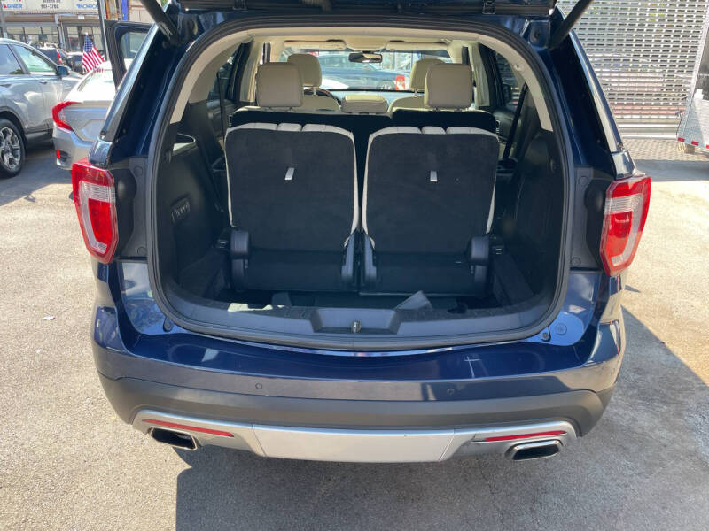 2017 Ford Explorer Platinum