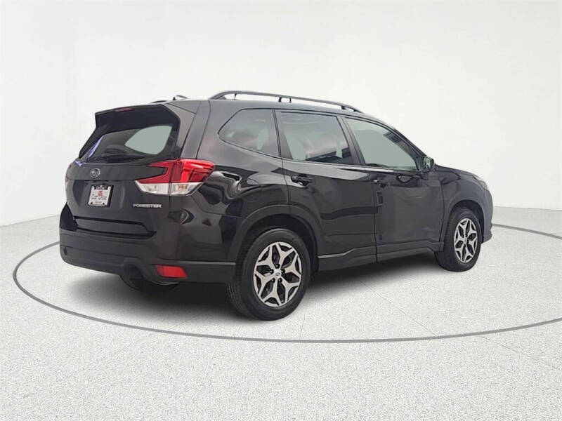 2022 Subaru Forester Premium