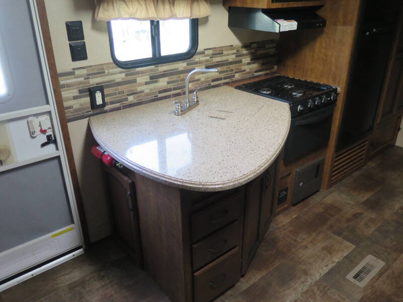 2015 Crossroads RV Zinger