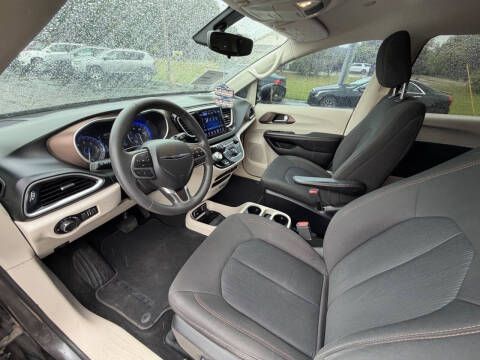 2017 Chrysler Pacifica Touring