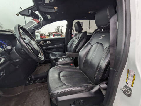 2020 Chrysler Pacifica Launch Edition