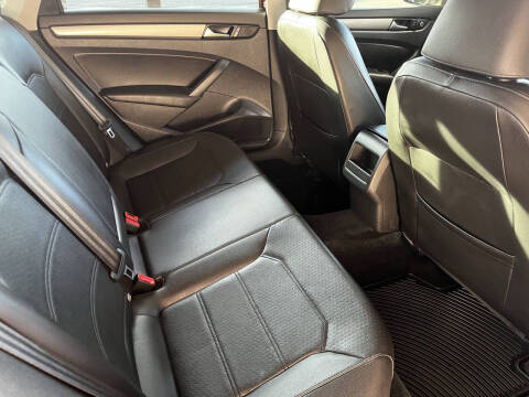 2015 Volkswagen Passat 1.8T Limited Edition