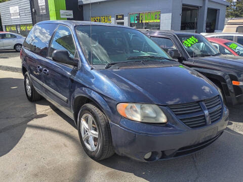 2005 Chrysler Town and Country