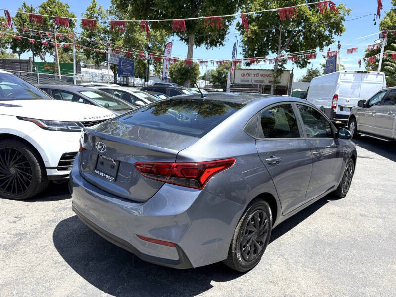 2019 Hyundai Accent SE