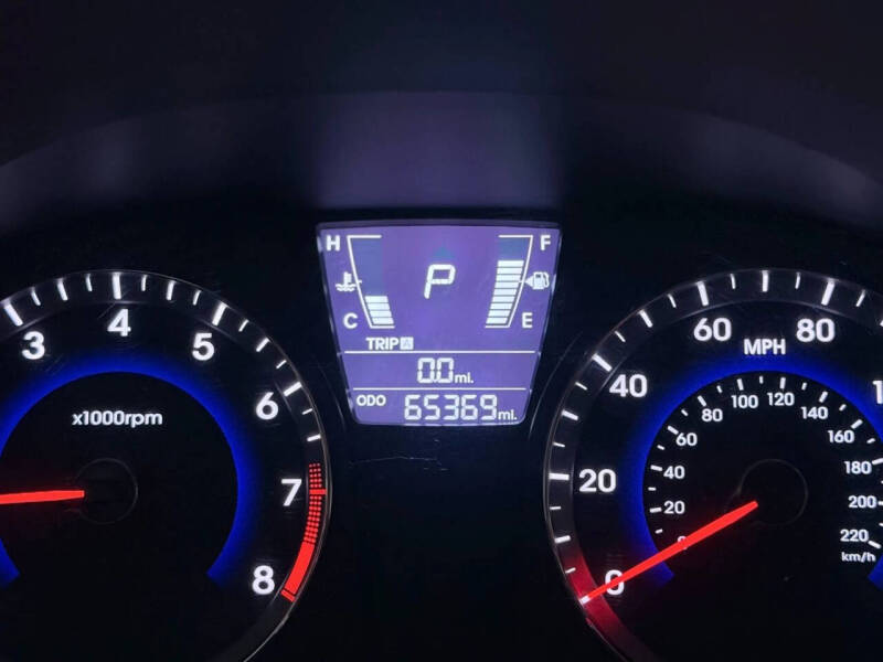 2012 Hyundai Accent GLS