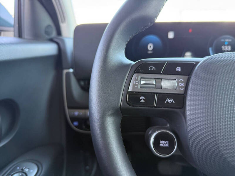 2025 Hyundai Ioniq 5 SE