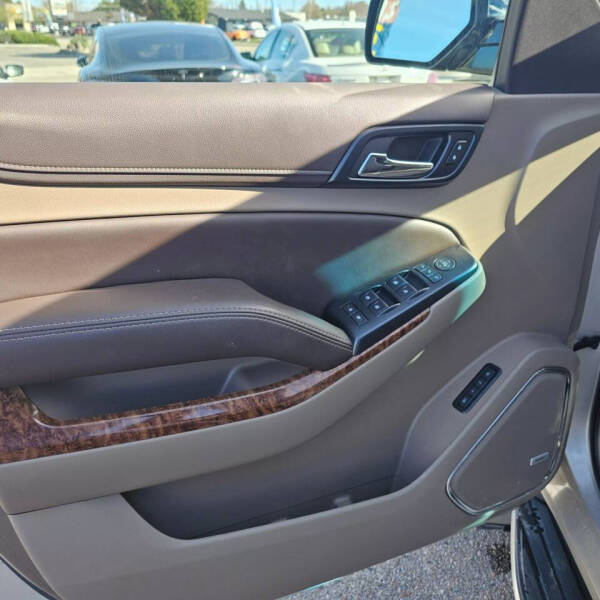 2017 Chevrolet Suburban Premier