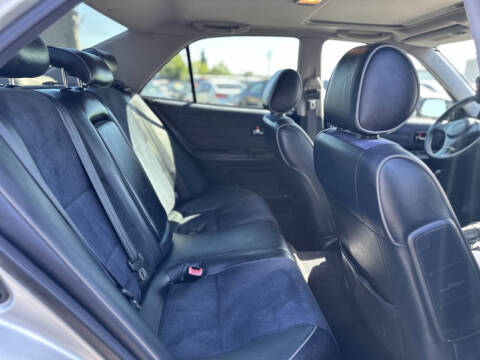2003 Lexus IS 300