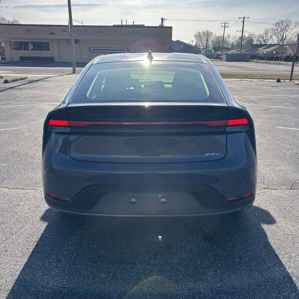 2024 Toyota Prius LE