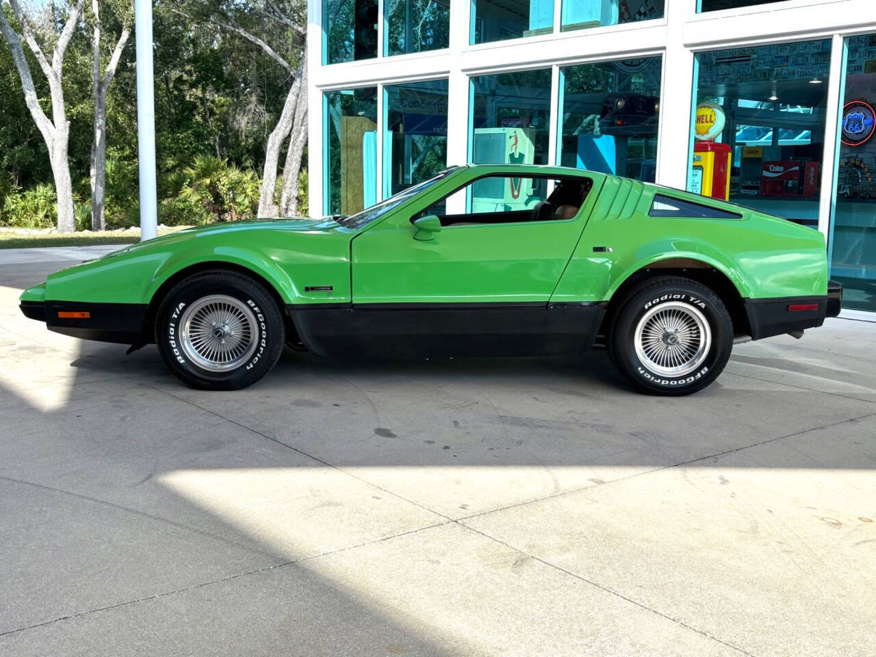 1974 Bricklin SV-1 10