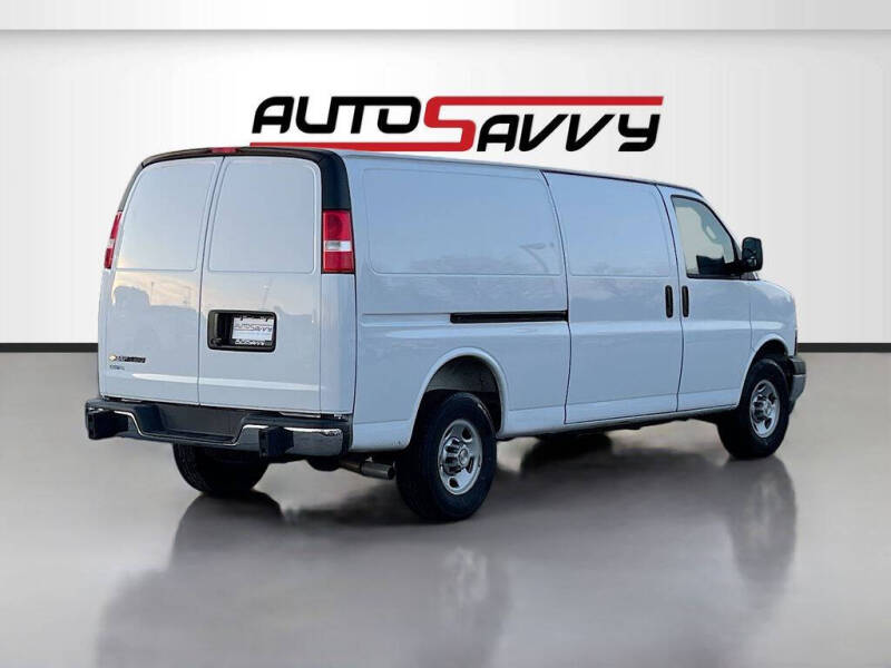 2025 Chevrolet Express 2500