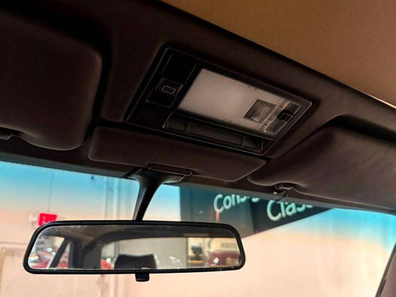 1991 Mercedes-Benz 560-Class 560 SEL