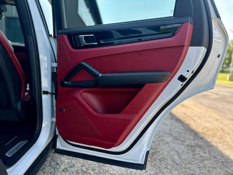 2020 Porsche Cayenne