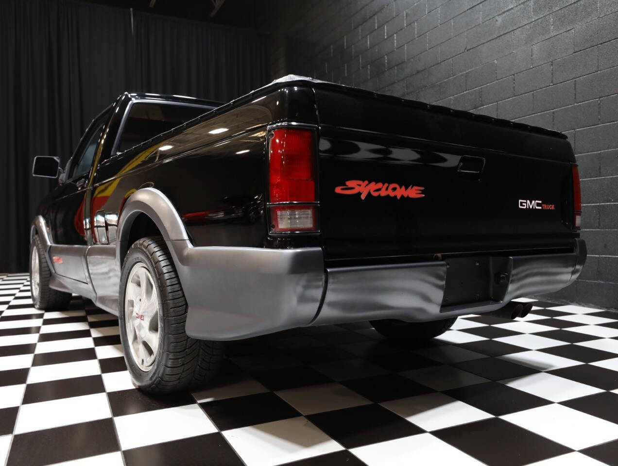 1991 GMC Syclone 25