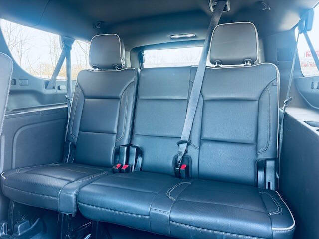 2023 GMC Yukon XL SLT