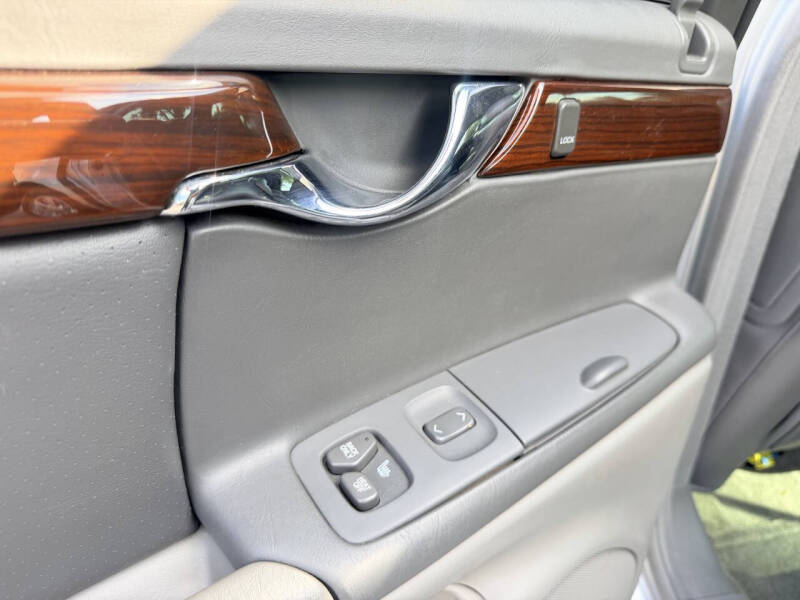 2001 Cadillac DeVille DTS