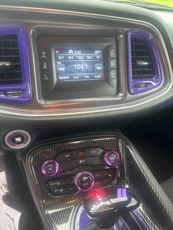 2015 Dodge Challenger SXT