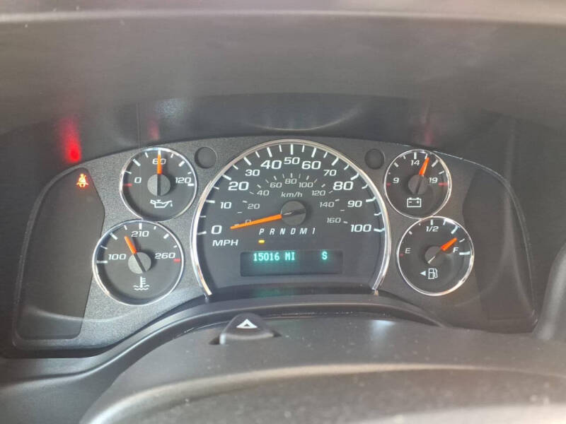 2025 Chevrolet Express LT 3500