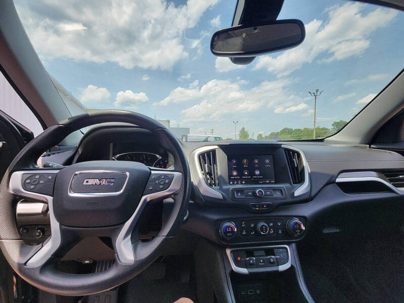 2024 GMC Terrain SLE