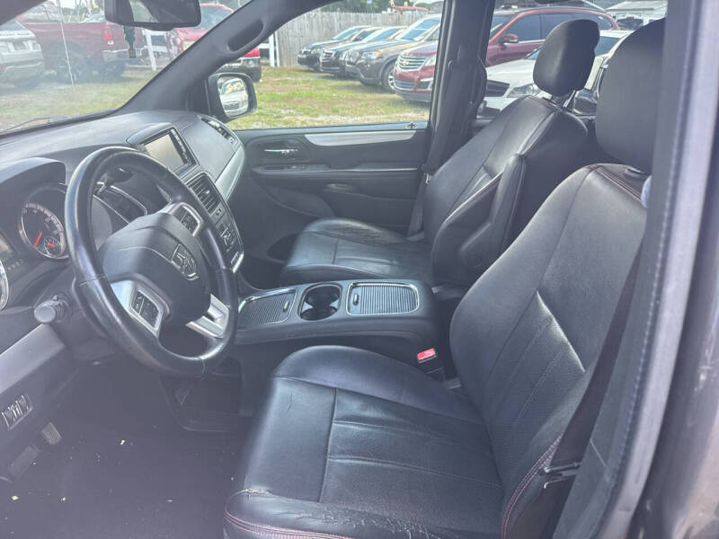 2016 Dodge Grand Caravan R/T