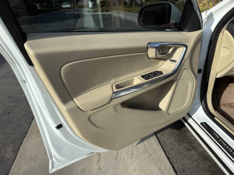 2015 Volvo S60 T5 Drive-E Premier