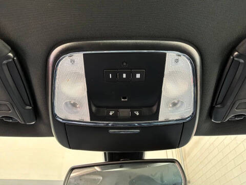 2019 Chrysler 300 S
