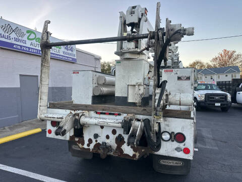 2015 Freightliner M2 106