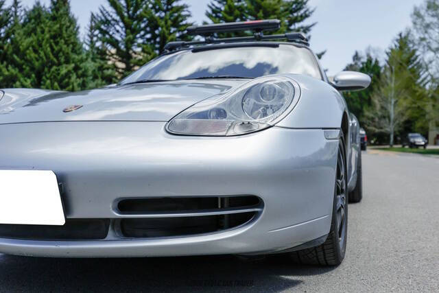 2001 Porsche 911 Carrera 4