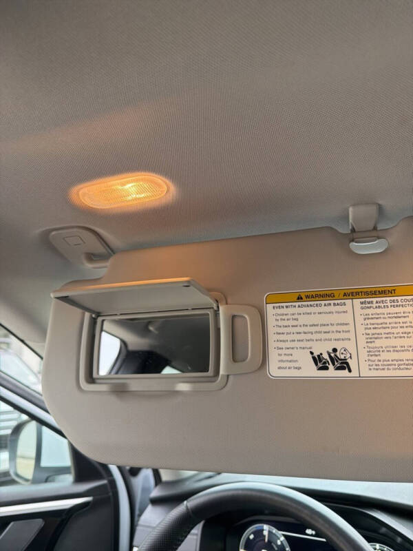 2025 Mitsubishi Outlander PHEV SE