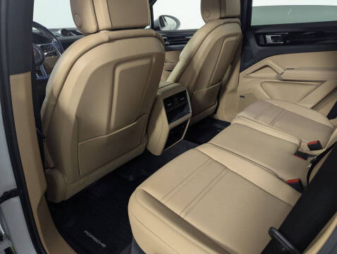 2022 Porsche Cayenne