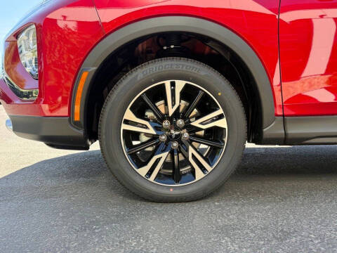 2026 Mitsubishi Eclipse Cross SE
