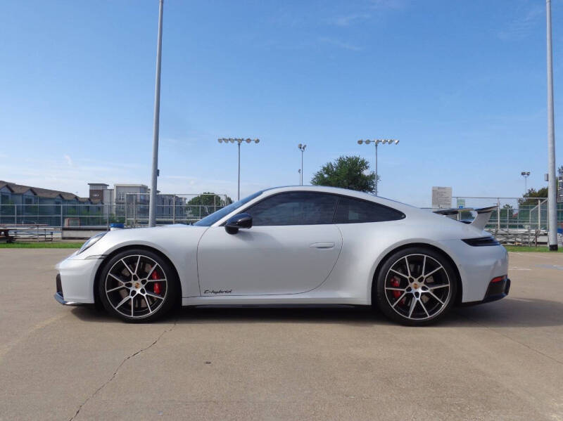 2025 Porsche 911 Carrera