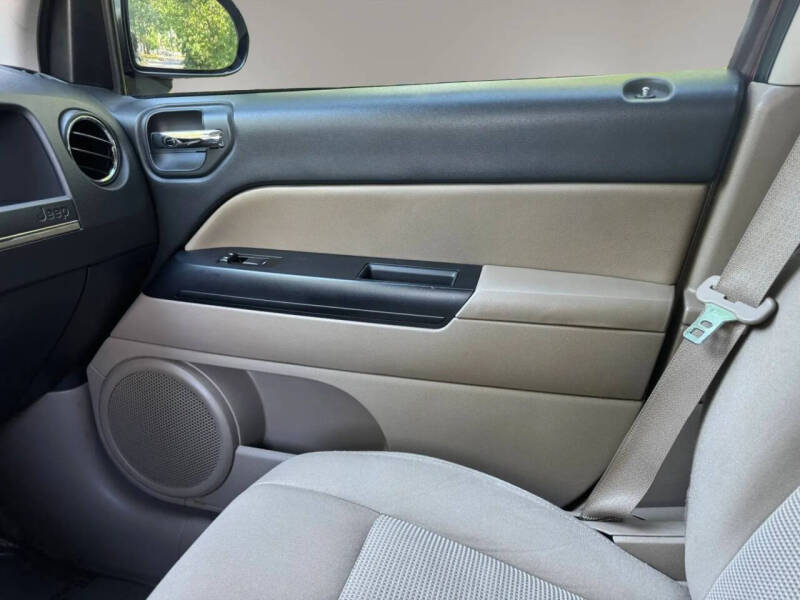 2012 Jeep Compass Sport