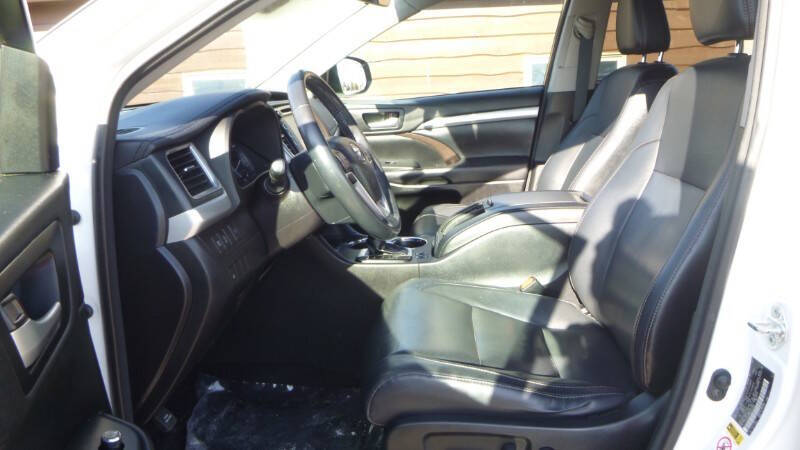 2017 Toyota Highlander