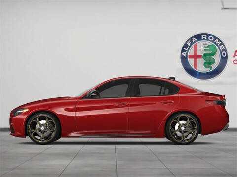 2025 Alfa Romeo Giulia Intensa
