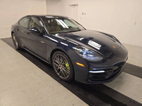2022 Porsche Panamera 4 E-Hybrid Platinum Edition